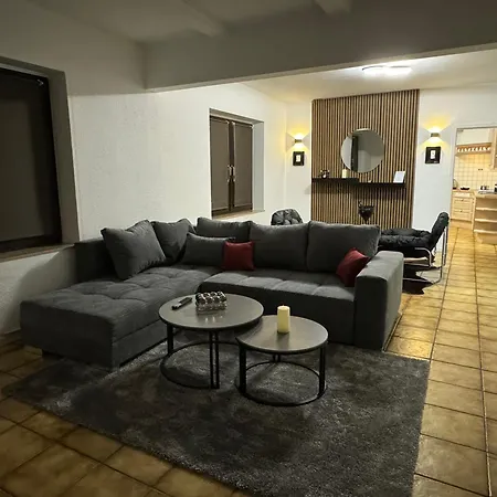 Apartmán 120qm Geraeumige & Balkon & Parkplatz Essen