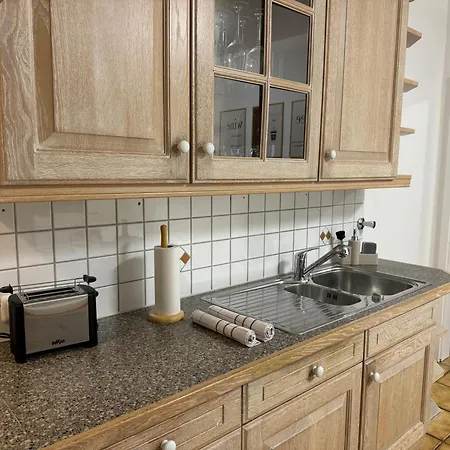 120qm Geraeumige & Balkon & Parkplatz *