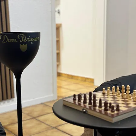 120qm Geraeumige & Balkon & Parkplatz * Эссен