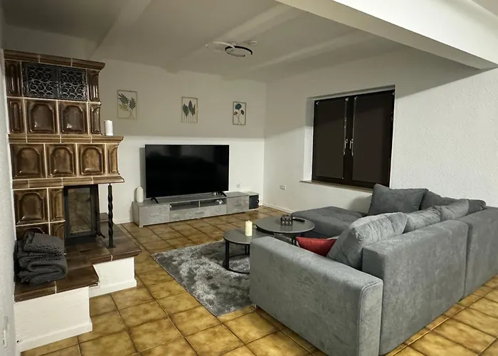 120qm Geraeumige & Balkon & Parkplatz Апартаменты