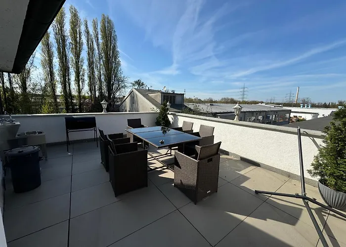 120qm Geraeumige & Balkon & Parkplatz